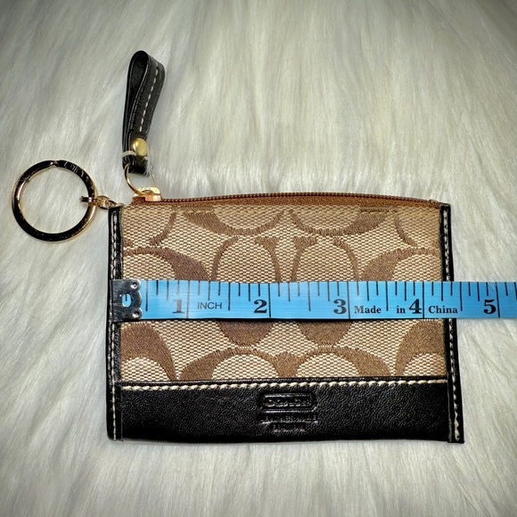 COACH Signature Zip Top Coin Purse, Card holder and keychain! - Picture 11 of 11
